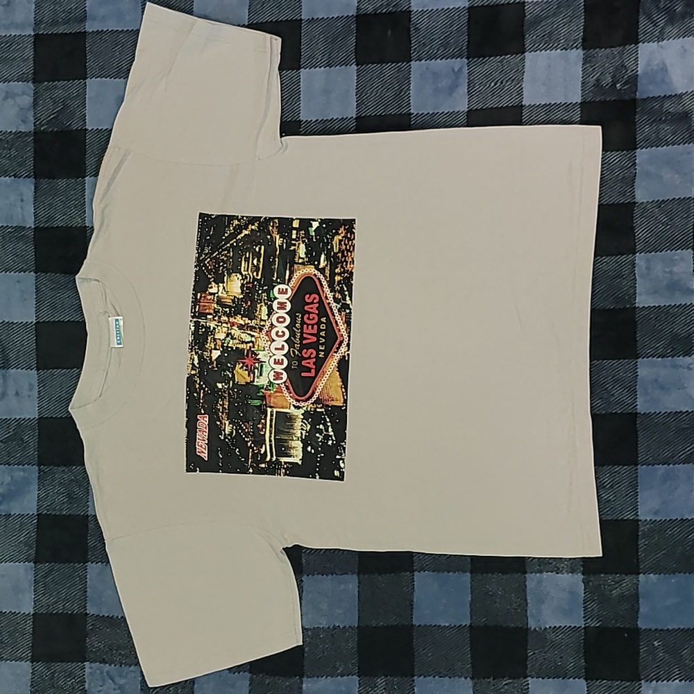 Vintage.  Made in USA. Cheetah. Las Vegas. Tee-shirt size Medium.